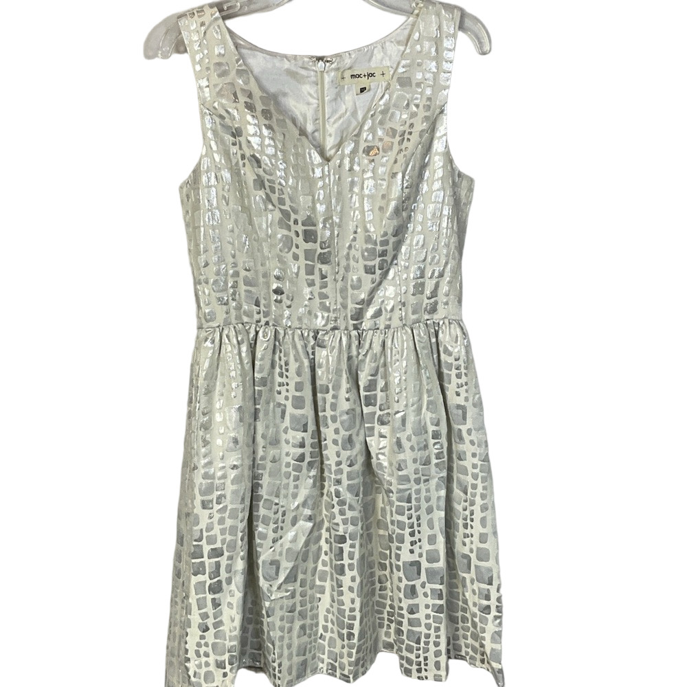 Mac+Jac Girls White and Silver Midi Dress V-Neck Short Sleeve Size Medium